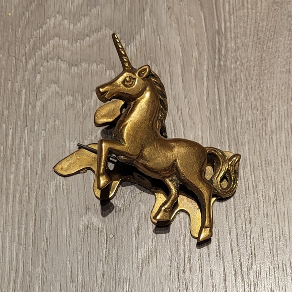 Vintage Brass Unicorn Clip - Picture 5 of 11